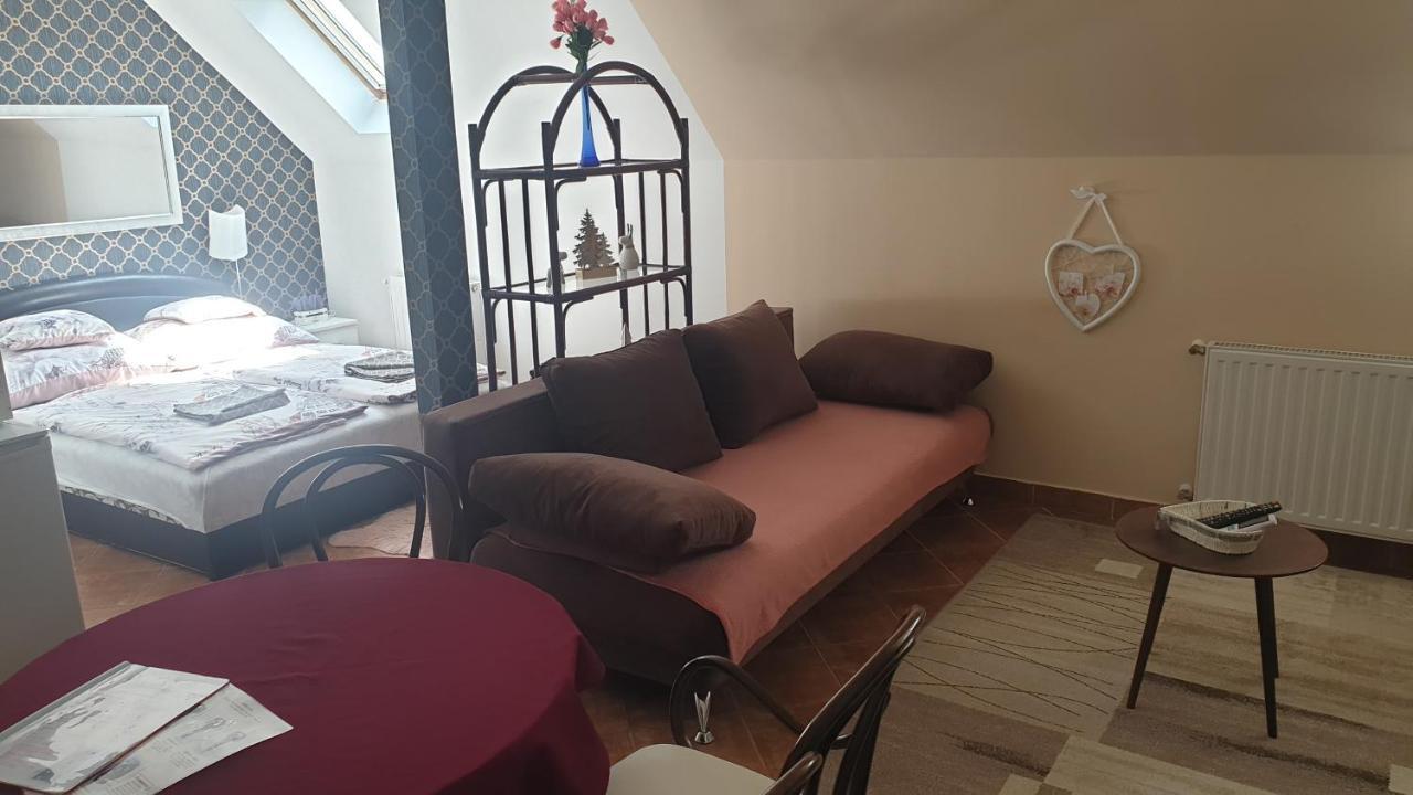 Greta Apartman Hajduszoboszlo Exterior foto